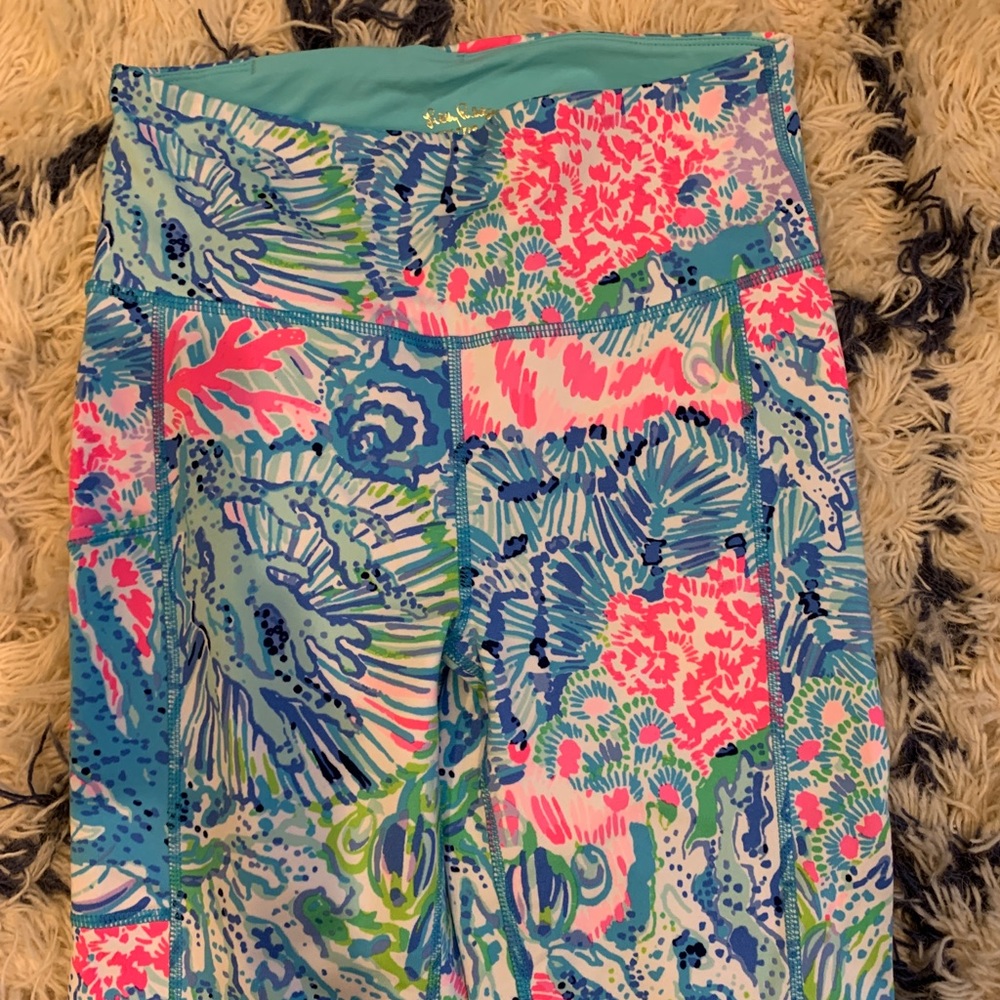 Lilly Pulitzer High Rise Weekenders - Picture 3 of 5